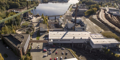 Det har gått tregt med nyetableringer på Follum ved Hønefoss etter at Norske Skog la ned papirproduksjonen der i 2012. Men nå er det godt håp om at det etableres produksjon av biokull på området.